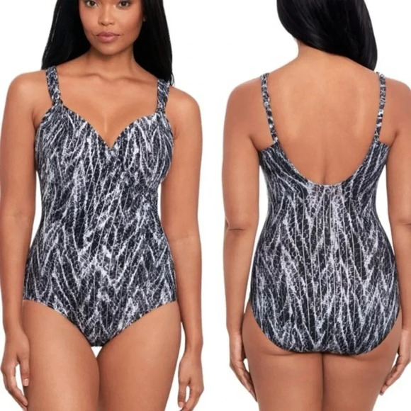 Miraclesuit Metallic Silver Chevron Python Siren OnePiece Swimsuit Size 8 NWT - Picture 1 of 14